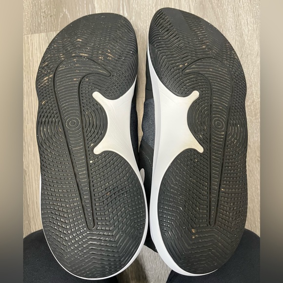 Men’s Nike Air Precision basketball shoes. Size 13. - Picture 3 of 5